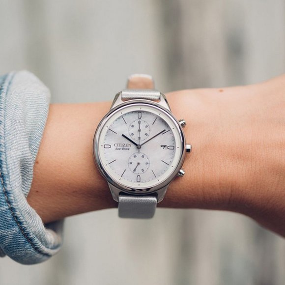 Citizen Accessories - Citizen Women's Eco Drive 39mm Watch w/ box